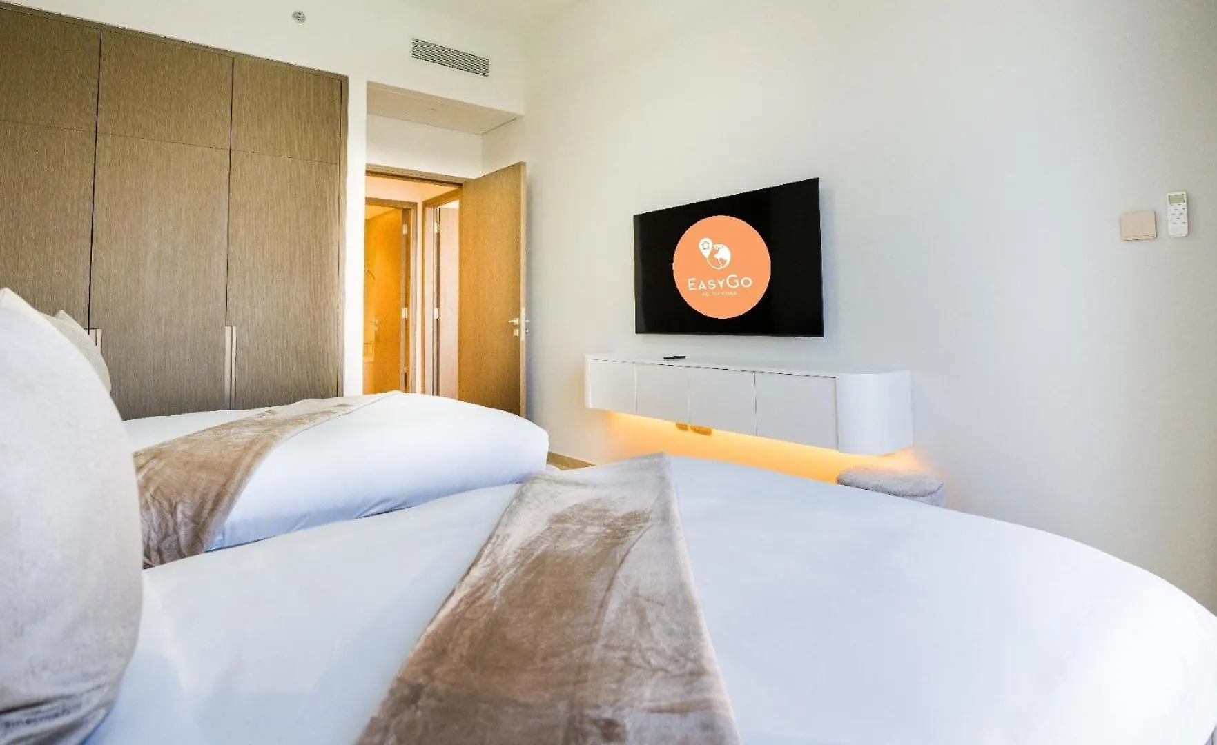 Easygo-Core Luxury 2Bdr In Grande Signature Res Panoramic View Dubai Daire