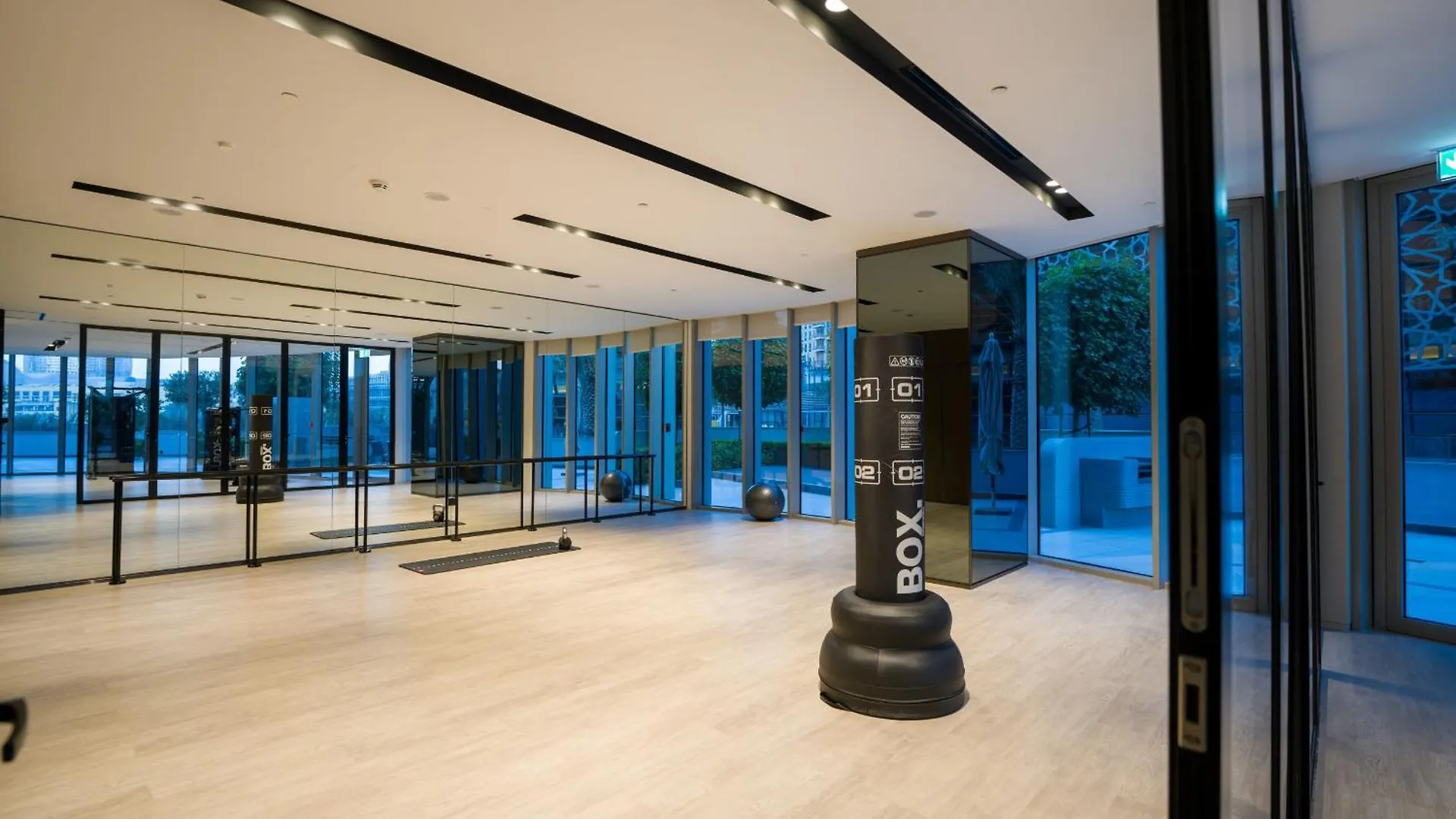 Easygo-Core Luxury 2Bdr In Grande Signature Res Panoramic View Dubai Apartment