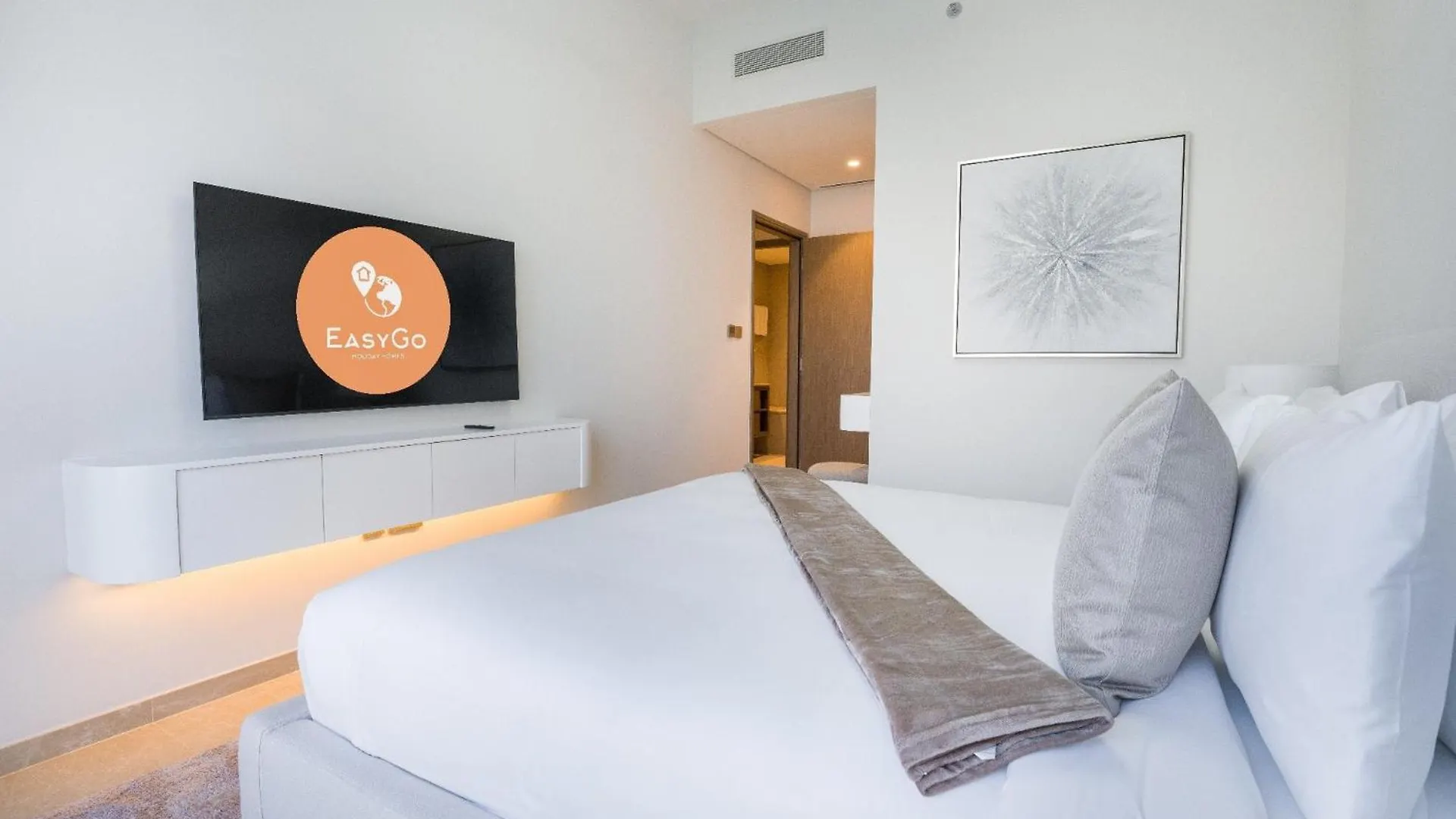 Easygo-Core Luxury 2Bdr In Grande Signature Res Panoramic View Dubai Apartment